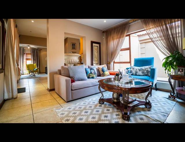 3 BEDROOM HOUSE FOR SALE IN KENSINGTON